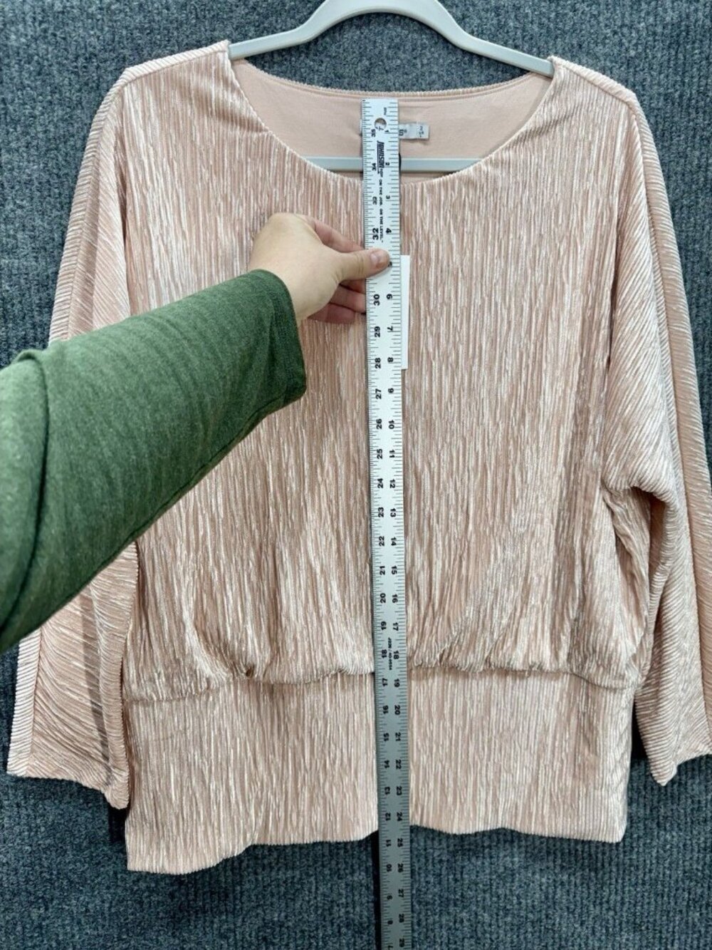 Chicos Velvet Crinkle Top Womens 2/Large Rose Pink Banded Bottom Long Sleeve NEW - Picture 8 of 12